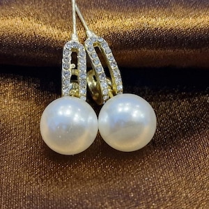 Freshwater Pearl Drop Earrings: Gold Wedding Jewelry