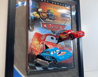 Disney Cars Pixar Pop Out 3D Frame the “DVD Art Collection” Disney