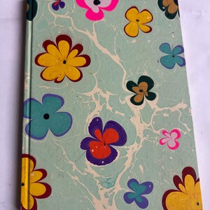diario primavera carta marmorizzata con i fiori fatto a mano e unico