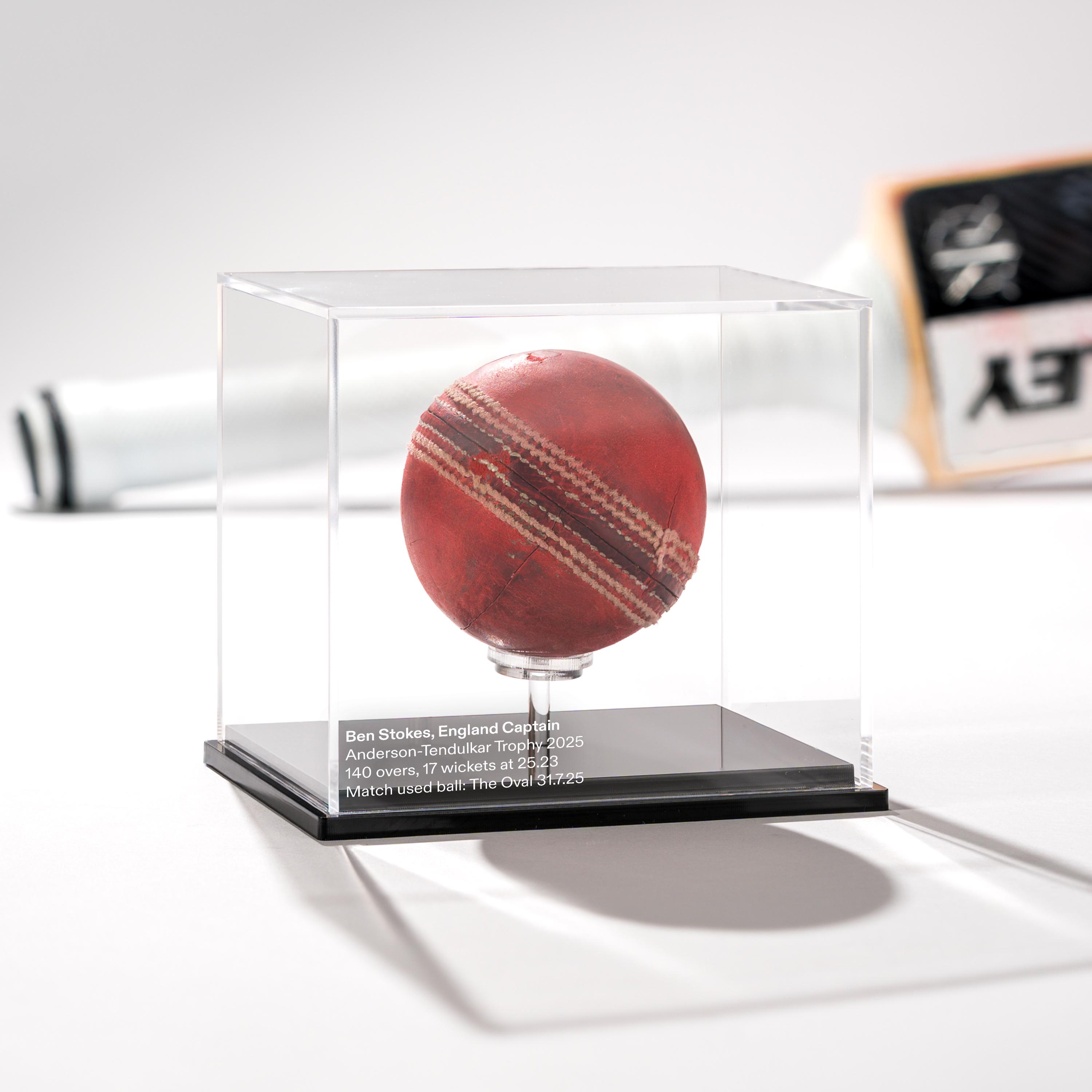 Customisable Cricket Ball Display Case – Turf Base, Engravable Five ...
