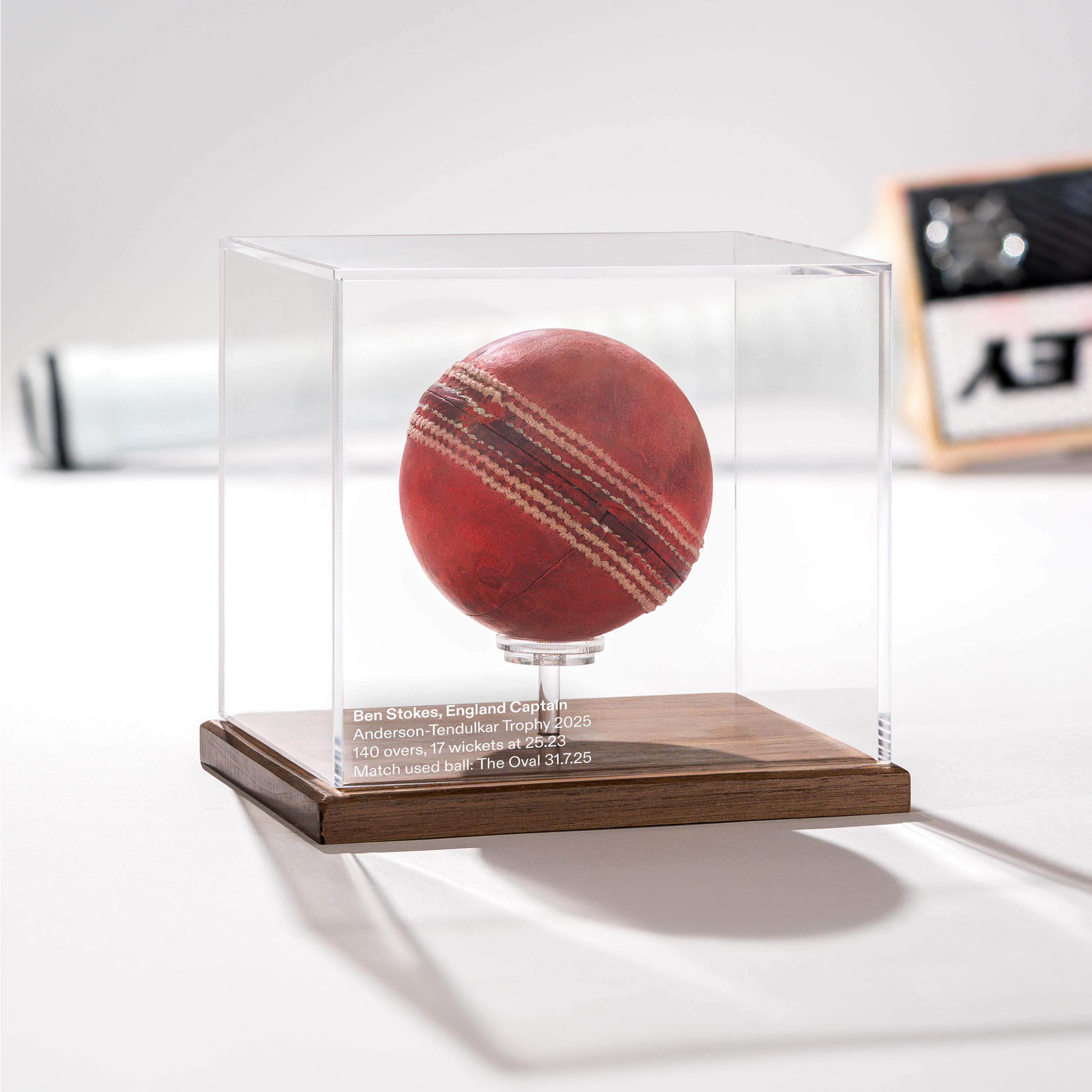 Customisable Cricket Ball Display Case – Turf Base, Engravable Five ...