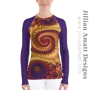 Women&#39;s Rash Guard | Orange Red Purple | Geometric Design | UPF Sun Protection Swimming Shirt | Long Sleeve Workout Clothing | 7 Sizes