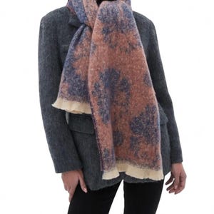 Autumn & Winter Unisex Jacquard Scarf with Short Fringe Floral Design | Cozy Winter Wrap, Scarf Shawl