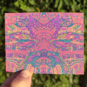 Psychedelic Sticker Trippy Hippie Decal Doodle Stickers Prismatic Retro Holographic Cartoon Holo Sticker For Laptop Colorful Pink Decal