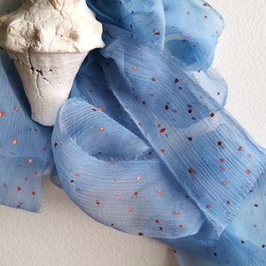 Nastro in chiffon arricciato blu fiordaliso con pois color rame, nastri strappati a mano, bordi grezzi, inviti per matrimonio/bouquet da sposa, confezioni regalo