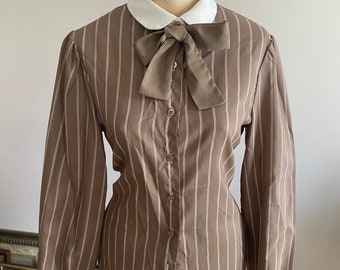 Vintage 70s Blouse Secretary Blouse NOVELTY Print 50s Style Tie Neck Blouse Pussy BOW Blouse MOD Blouse Button Down Stripe Shirt Lemon Fruit