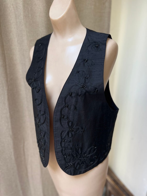 Vintage black shantung silk beaded open front ves… - image 4
