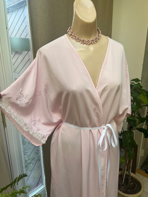 Vintage palest pink Josie Natori long robe S/M, J… - image 10