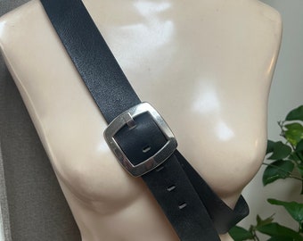 Vintage Calvin Klein sz L distressed black belt 37-41", CK black leather casual belt 37-41", thick black distressed leather Calvin Klein