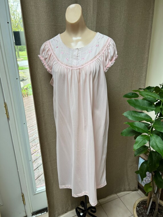 Vintage Pale Pink JC Penney Pale Pink Night Gown M L Peasant