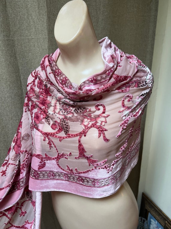 Vintage pink tones beaded fringe shoulder wrap TO… - image 3