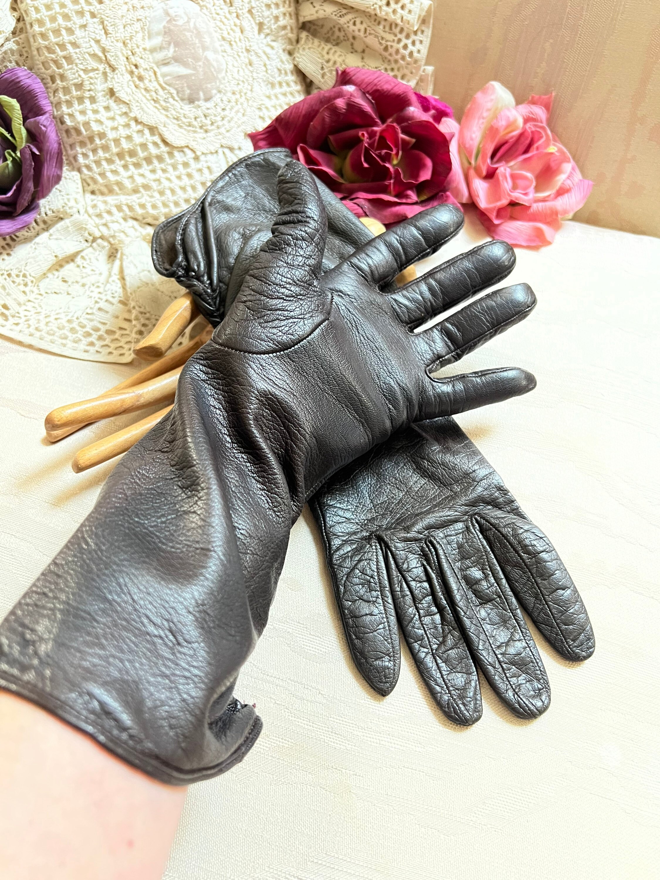 Vintage Dark Brown Leather GUCCI Mid Arm Gloves 7.5 - 8, Ruched