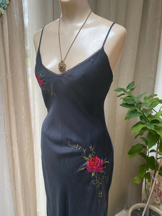 Vintage Victoria's Secret black silk roses night g