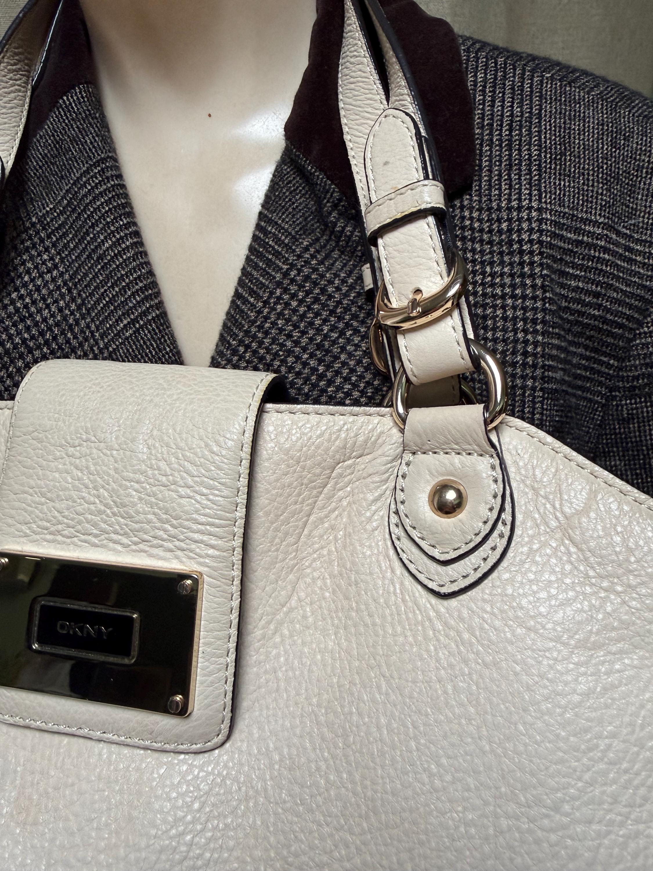 Vintage Ivory/beige Pebbled Leather Donna Karan Big Shoulder Bag