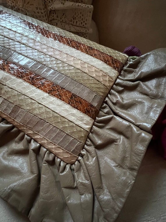 Vintage large taupe leather snake skin trim clutc… - image 3