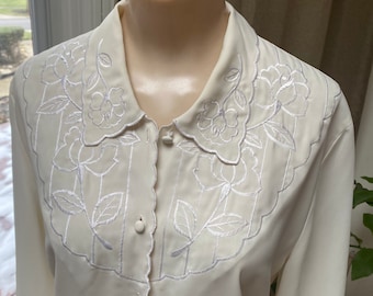 Vintage beige silky embroidered Jean Baptiste blouse M, size 12 pale beige embroidery collar front blouse 12, stitch detail ivory shirt