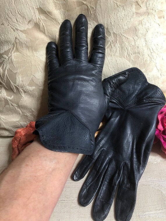 Vintage ink blue leather gloves sz 6 1/2, navy bl… - image 7