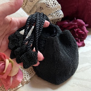 Vintage black seed bead pouch evening bag, made France black bead drawstring pouch bag, black seed bead French drawstring evening purse image 4