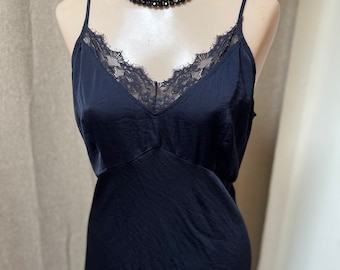 Vintage black long silky feel night gown L/XL, black maxi night gown/gown L/XL, side zip long black silky sexy night gown L/XL, slip dress L
