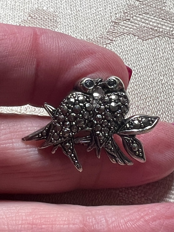 Vintage tiny marcasite look love birds tack pin, tiny love birds silvertone tack brooch, marcasite look love birds small pin