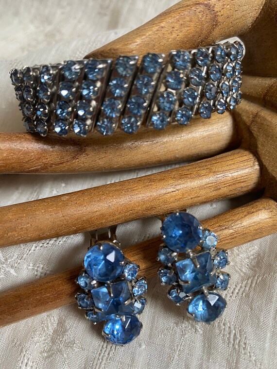 Vintage blue crystal jewelry, blue crystals brace… - image 9