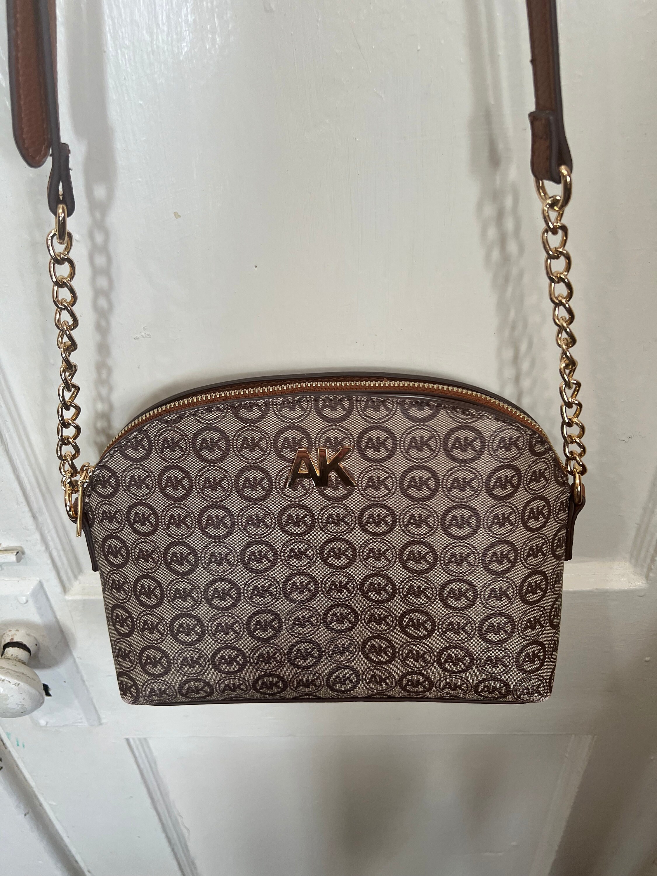 ショルダーバッグ Very Rare Chain Strap｜ファッション
