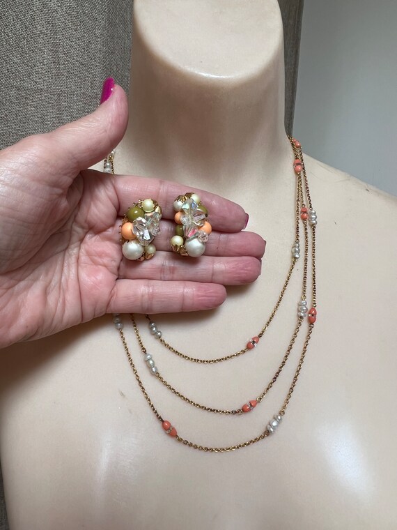 Vintage dainty faux coral pearl station chain 60"… - image 7