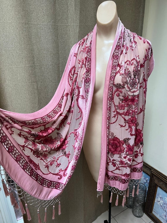 Vintage pink tones beaded fringe shoulder wrap TO… - image 2