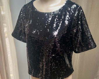 Vintage black silver sequins short top S, black silver glimmery T shirt style dressy top, black sequins cropped sequined top S, black top S