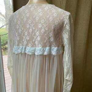 Vintage Miss Elaine Sheer White Peignoir Robe S/M, Lace Top/sleeves ...