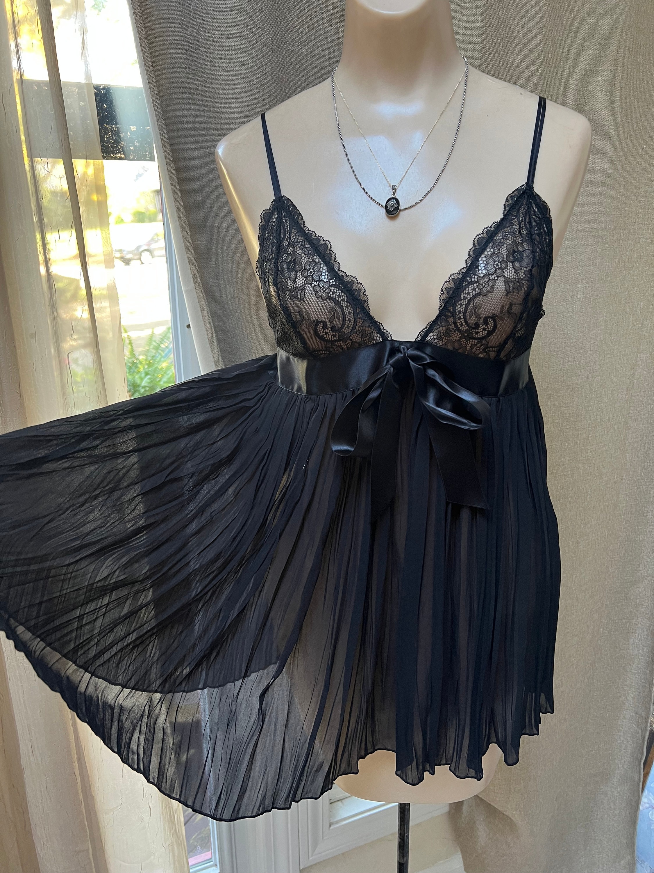 Victoria secret black nightgown hotsell