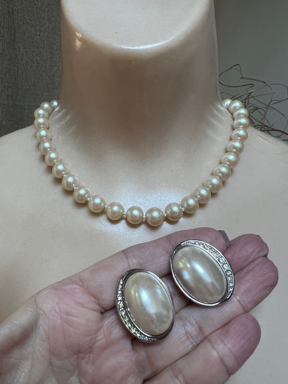 Vintage 15" faux pearl necklace Richelieu big clip