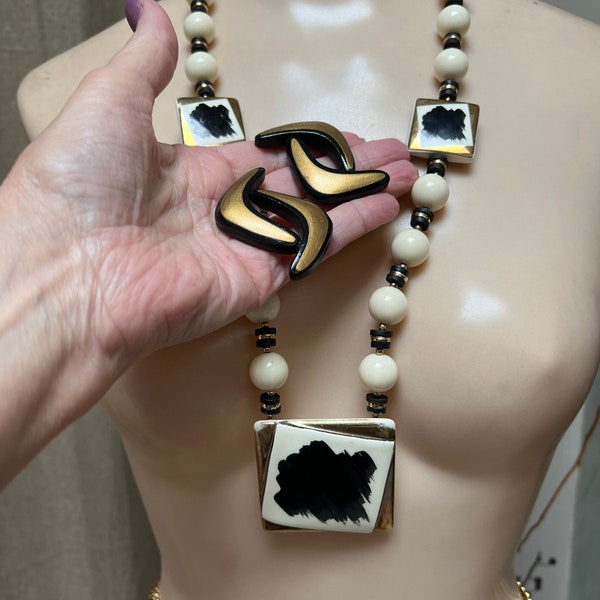 Vintage black gold painted porcelain bead necklace, black gold ivory bead necklace, mod look black gold long necklace, geometric jewelry set