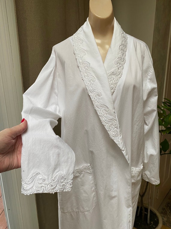 Vintage white cotton long wrap tie robe, Cabernet