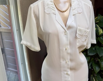 Vintage white Laura Mae short sleeve blouse 8/10, Laura Mae white handkerchief trim blouse M,  Laura Mae short sleeve professional blouse M