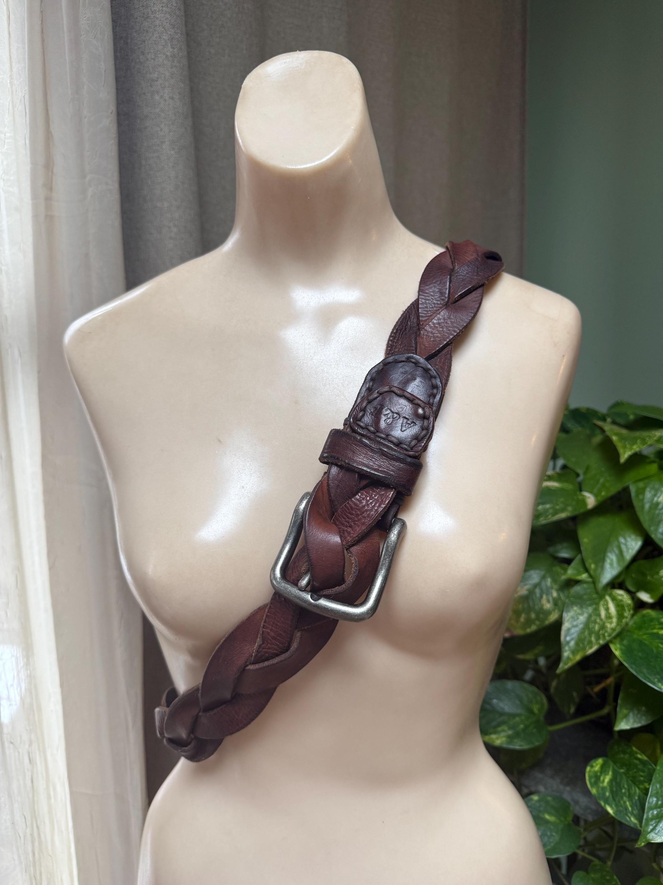Abercrombie & Fitch Vintage Braided Leather Belt Small Brown Woven Casual Abercrombie & Fitch Leather Brown Belts for Women for sale  main image 4