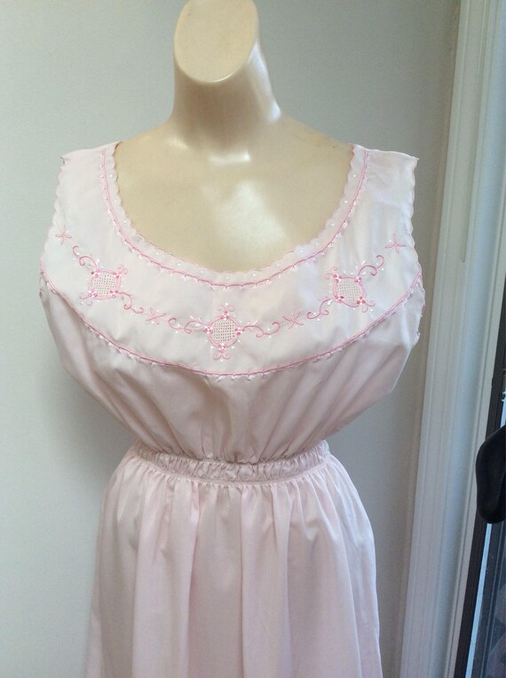 Vintage pale pink silk feel romantic night gown, w
