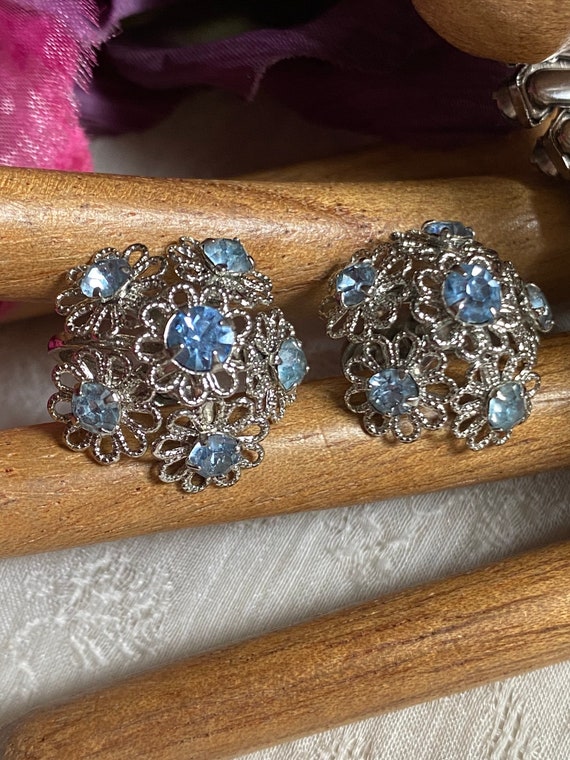 Vintage blue crystal jewelry, blue crystals brace… - image 4