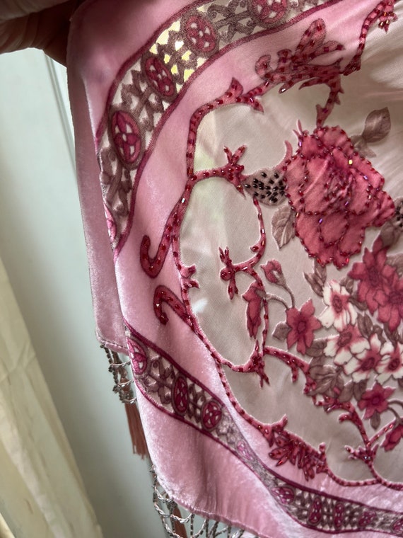 Vintage pink tones beaded fringe shoulder wrap TO… - image 9
