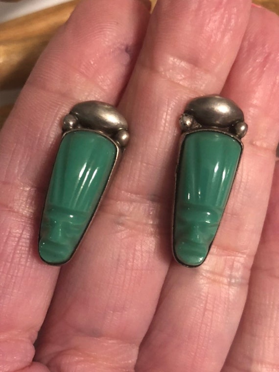 Vintage carved green adventurine tribal earrings, 