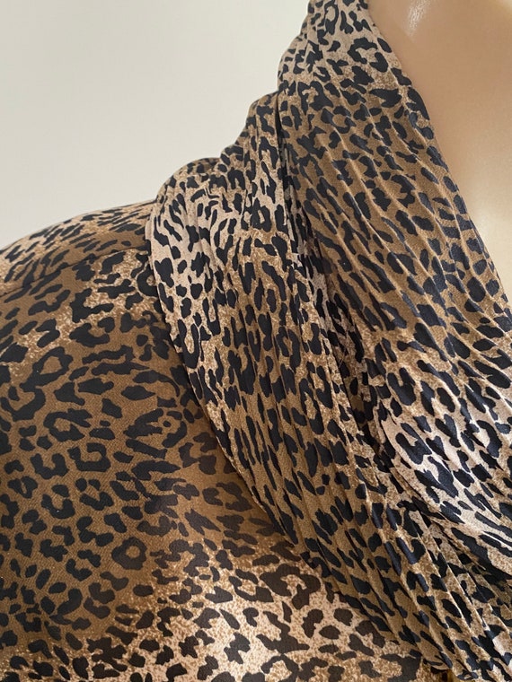 Vintage silky look mini leopard print blouse M, C… - image 3