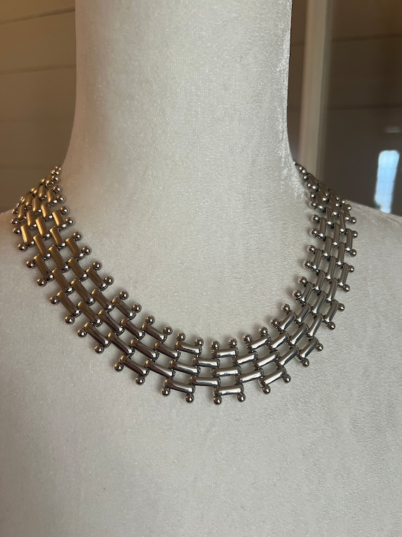 Vintage Silvertone Monet Panther Link Wide Collar 17