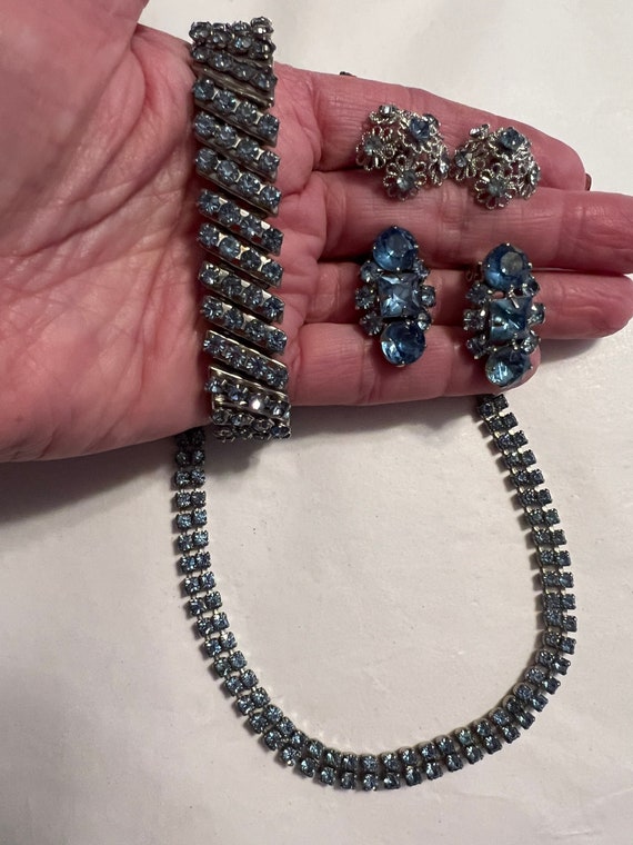 Vintage blue crystal jewelry, blue crystals brace… - image 7