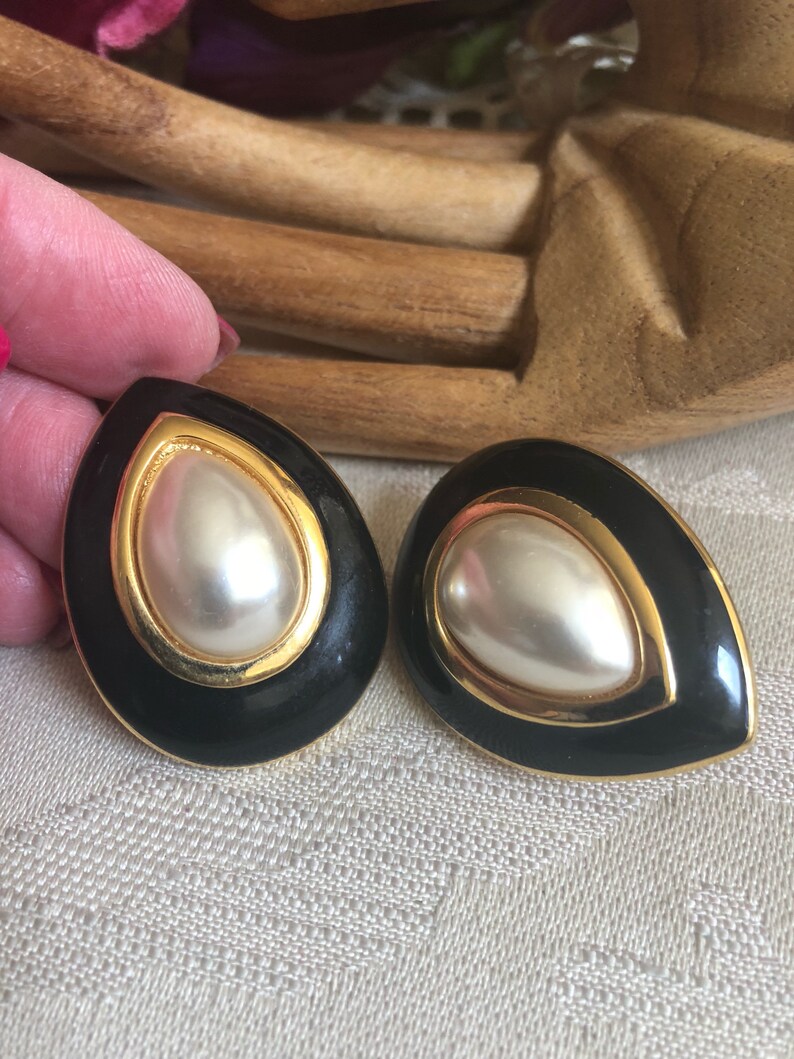 Vintage bold black enamel faux pearl clip earrings Napier Etsy