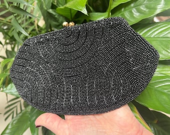 Vintage black beaded evening clutch, retro black seed bugle bead small bag, black beaded formal clutch, kiss lock seed bead dressy purse