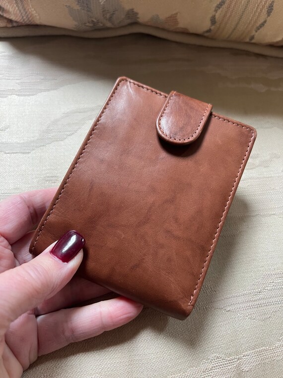 Vintage soft brown leather men's bifold wallet, so