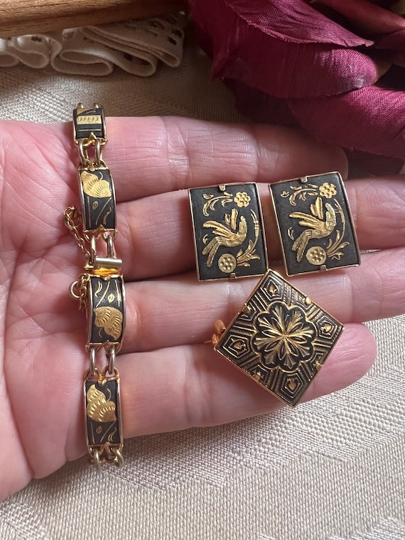 Vintage 3 piece Damascene jewelry set, black gold 