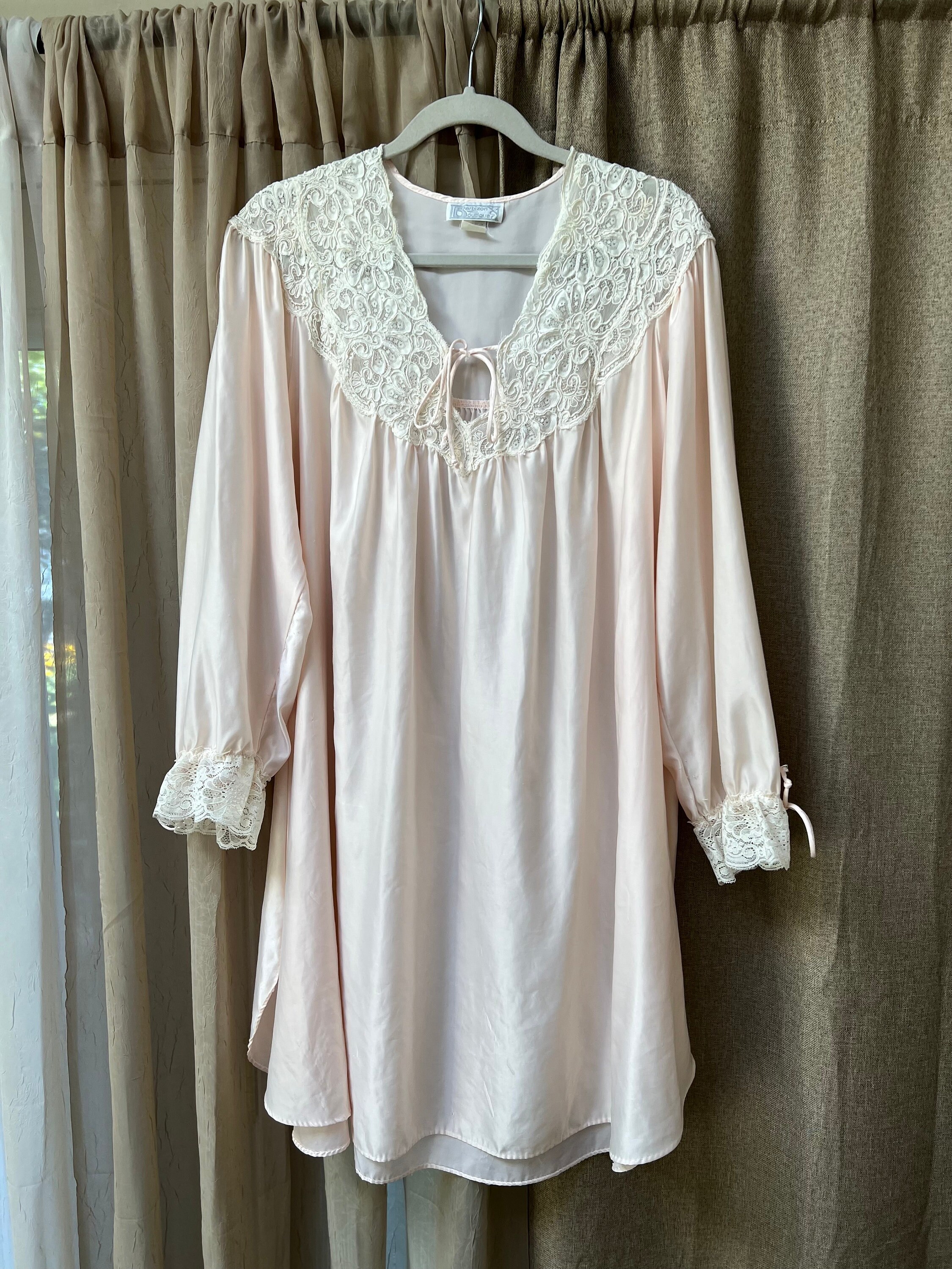 Barbizon Boutique - Etsy