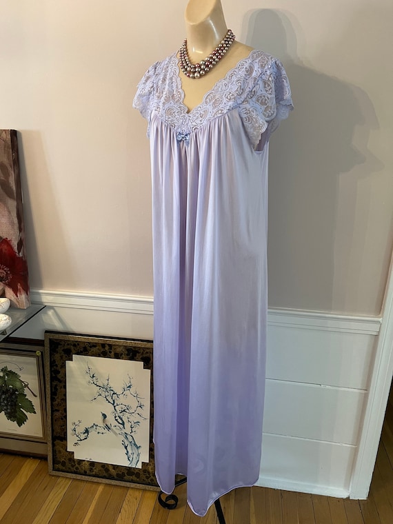 Vintage dusty lavender Shadowline long night gown… - image 2