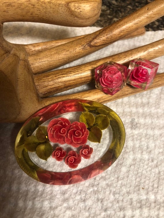 Vintage made Japan clear acrylic roses brooch ear… - image 1